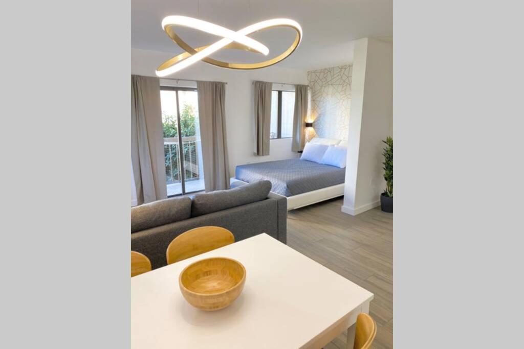 Modern Studio On I-Drive: Parking + Pool Included Orlando Eksteriør bilde